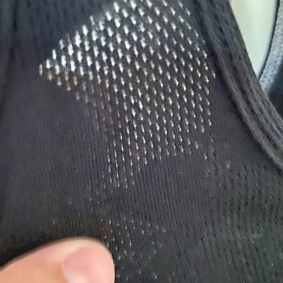 Lululemon tank racer back pattern flowers black - Picture 4 of 4